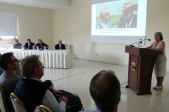 Homenaje-al-Prof-George-Hill-durante-la-inauguración-de-la-XV-ILC