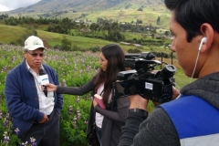La-prensa-entrevistando-a-Eduaro-Peralta-Ecu-en-el-día-de-campo-en-la-Xv-ILC-2019
